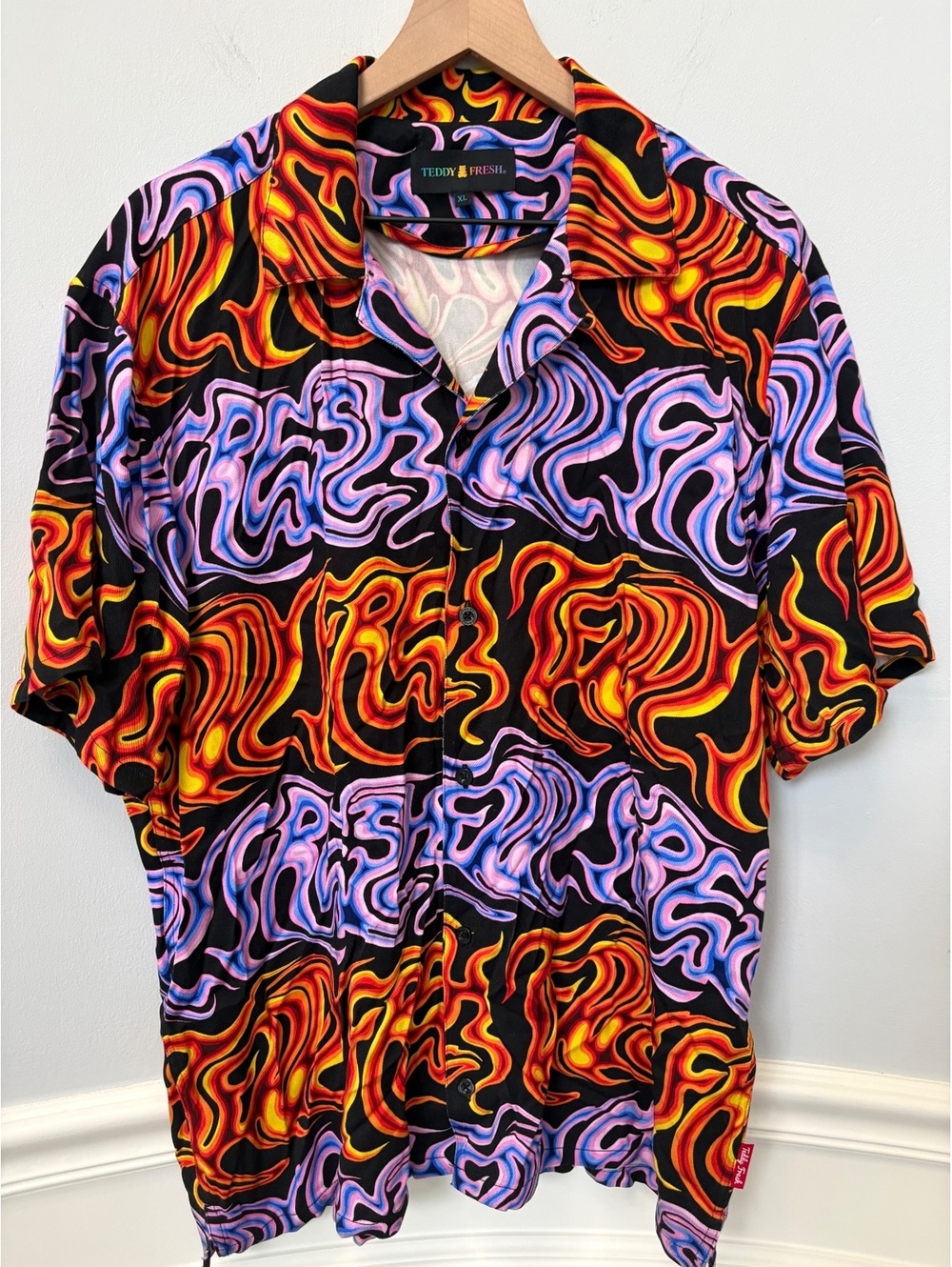 NWOT Teddy Fresh Trippy Abstract Marbled Camp Collar Short Sleeve Shirt Size XL
